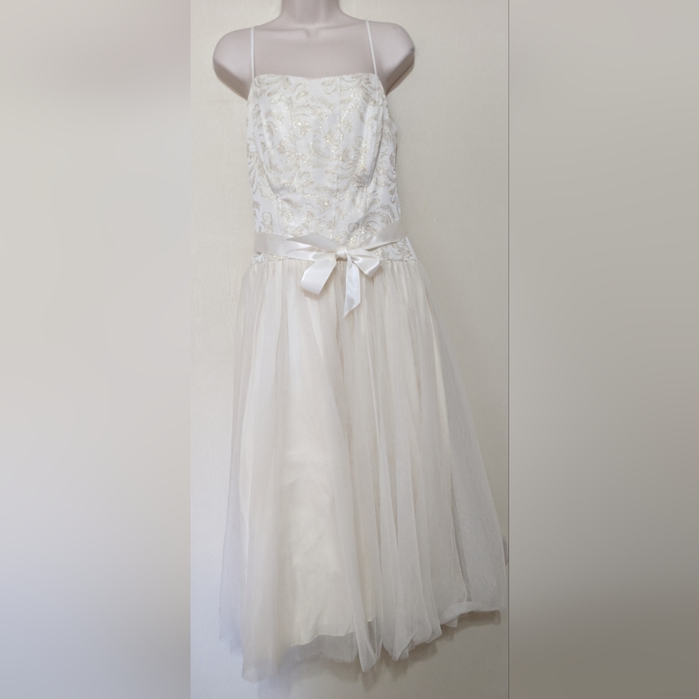 Dave and Johnny sleeveless  cream gold Dress women's size 13-14 - Picture 2 of 10